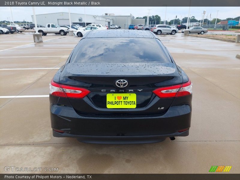 Midnight Black Metallic / Black 2018 Toyota Camry LE