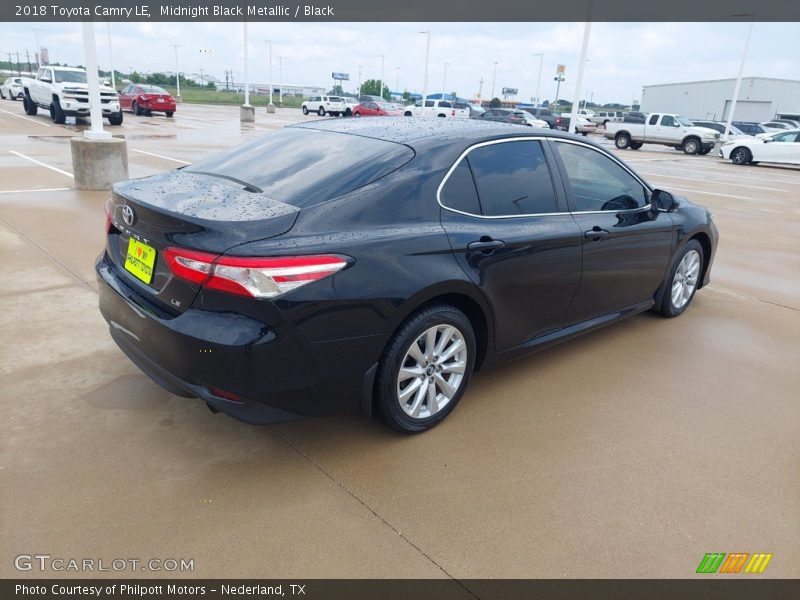 Midnight Black Metallic / Black 2018 Toyota Camry LE