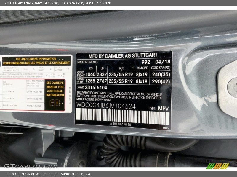 Selenite Grey Metallic / Black 2018 Mercedes-Benz GLC 300