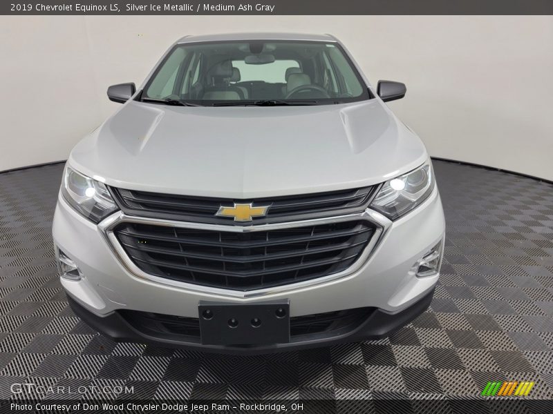 Silver Ice Metallic / Medium Ash Gray 2019 Chevrolet Equinox LS