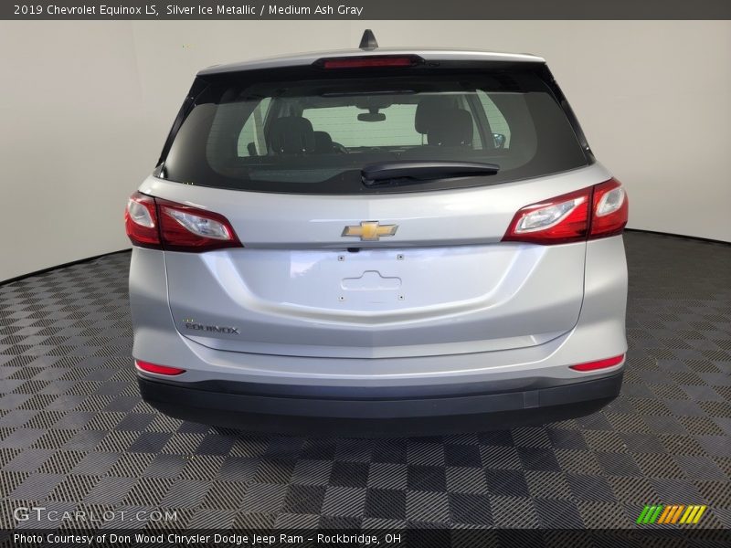 Silver Ice Metallic / Medium Ash Gray 2019 Chevrolet Equinox LS