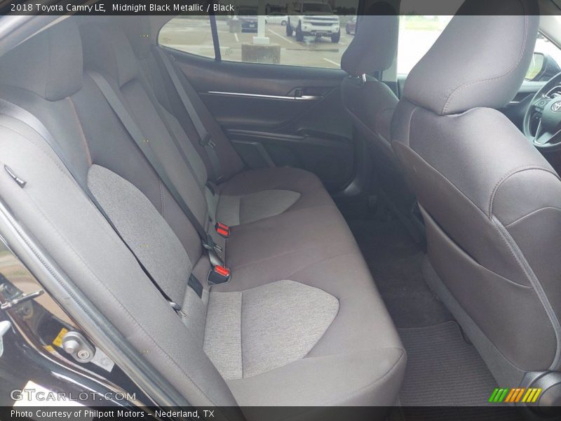 Midnight Black Metallic / Black 2018 Toyota Camry LE