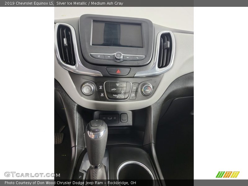 Silver Ice Metallic / Medium Ash Gray 2019 Chevrolet Equinox LS
