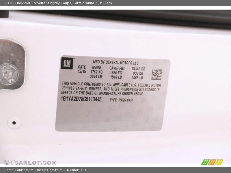 Arctic White / Jet Black 2016 Chevrolet Corvette Stingray Coupe