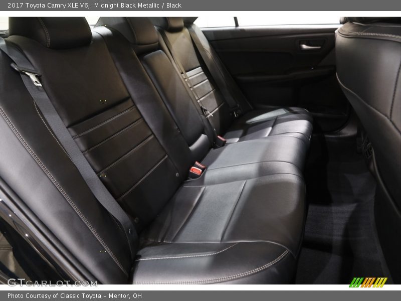 Midnight Black Metallic / Black 2017 Toyota Camry XLE V6