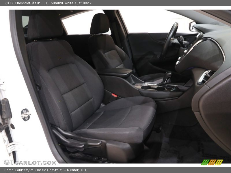 Summit White / Jet Black 2017 Chevrolet Malibu LT