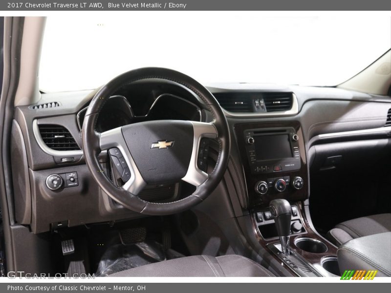 Blue Velvet Metallic / Ebony 2017 Chevrolet Traverse LT AWD