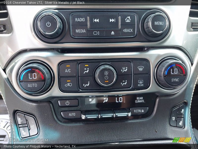 Controls of 2016 Tahoe LTZ