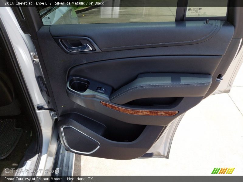 Door Panel of 2016 Tahoe LTZ