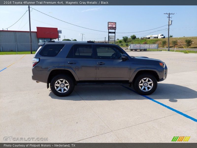 Magnetic Gray Metallic / Black 2016 Toyota 4Runner Trail Premium 4x4
