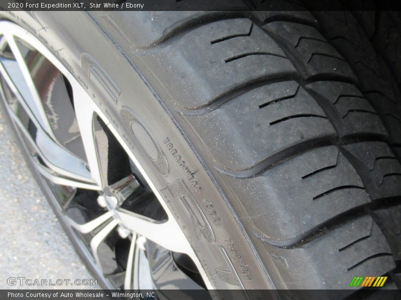 Star White / Ebony 2020 Ford Expedition XLT