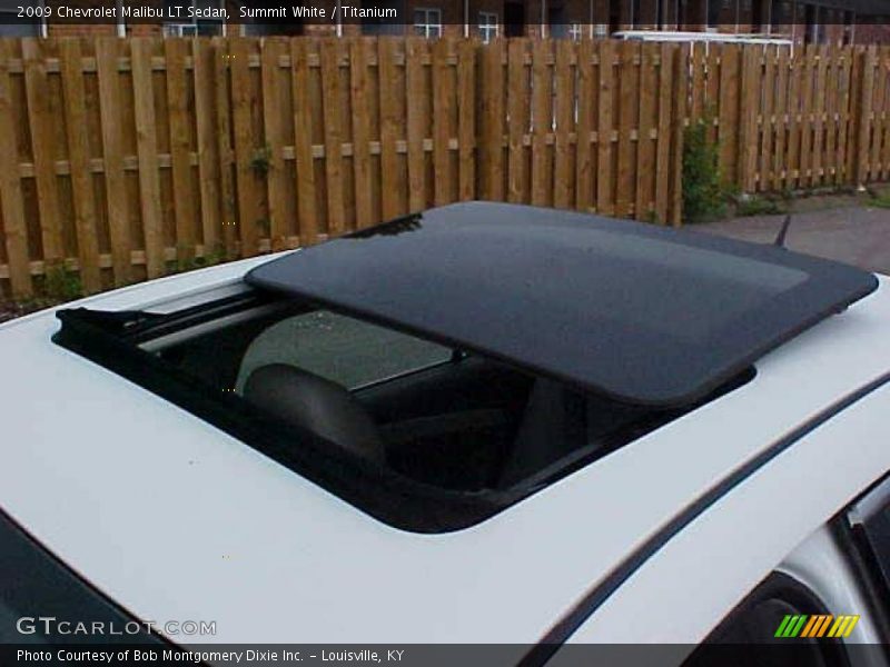 Summit White / Titanium 2009 Chevrolet Malibu LT Sedan