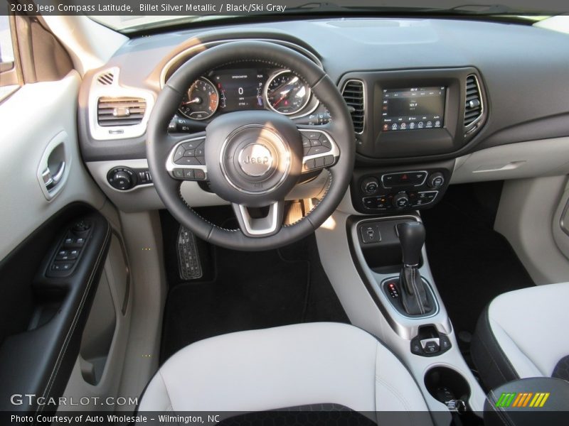 Billet Silver Metallic / Black/Ski Gray 2018 Jeep Compass Latitude