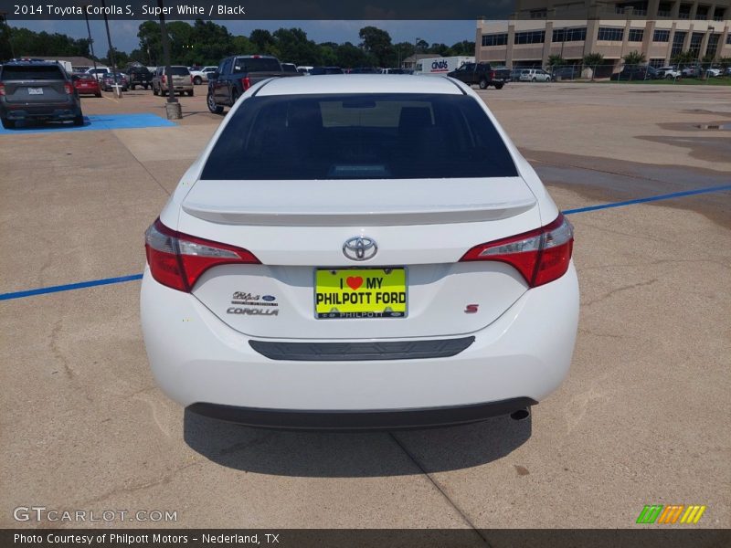 Super White / Black 2014 Toyota Corolla S