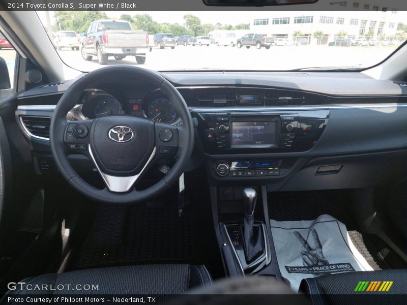 Super White / Black 2014 Toyota Corolla S