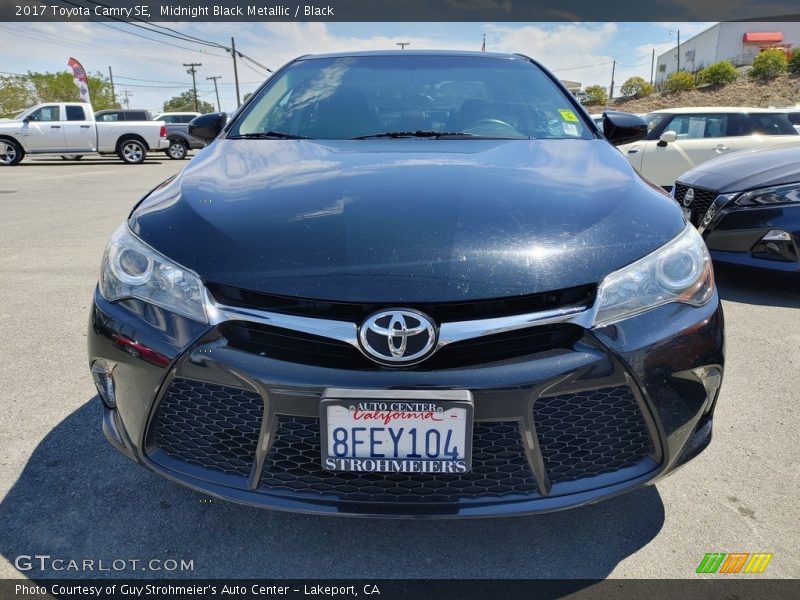 Midnight Black Metallic / Black 2017 Toyota Camry SE
