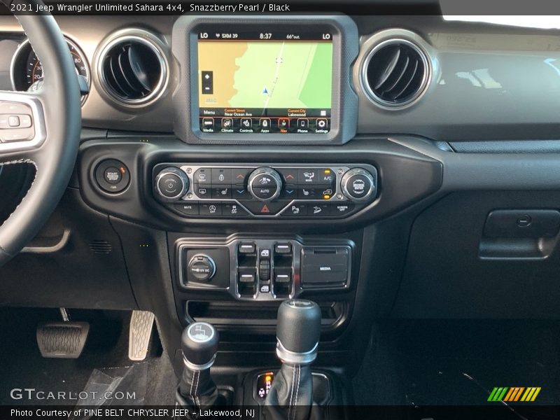Controls of 2021 Wrangler Unlimited Sahara 4x4