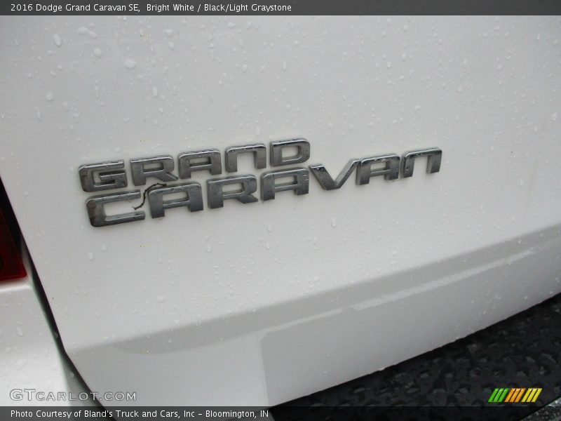 Bright White / Black/Light Graystone 2016 Dodge Grand Caravan SE