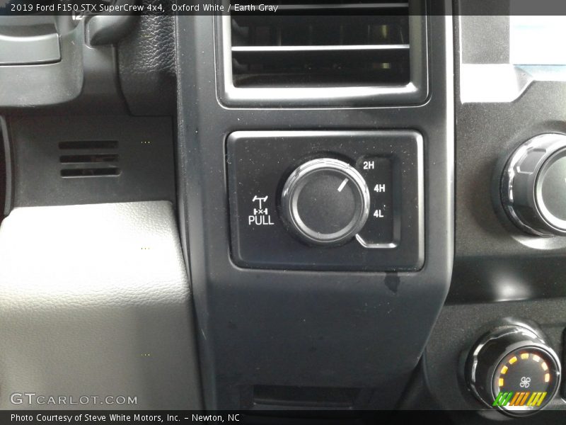 Oxford White / Earth Gray 2019 Ford F150 STX SuperCrew 4x4