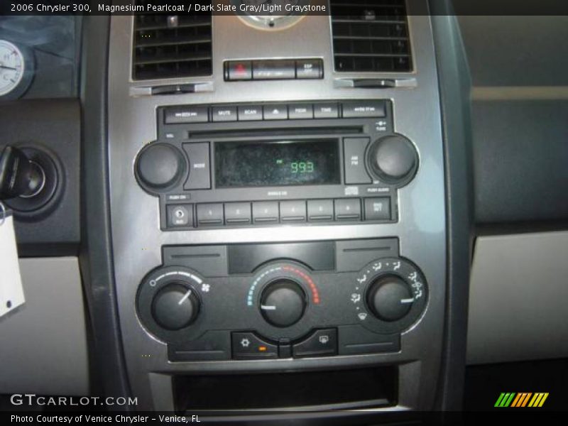 Magnesium Pearlcoat / Dark Slate Gray/Light Graystone 2006 Chrysler 300