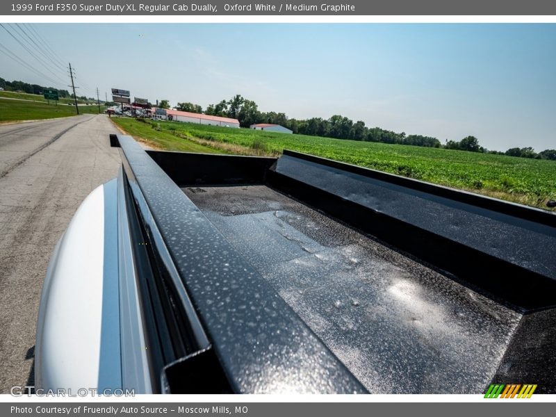 Oxford White / Medium Graphite 1999 Ford F350 Super Duty XL Regular Cab Dually