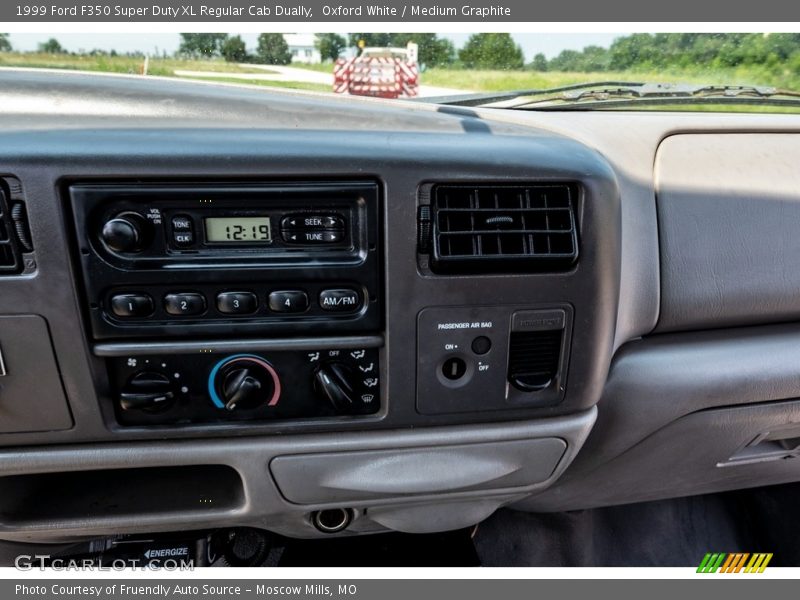 Oxford White / Medium Graphite 1999 Ford F350 Super Duty XL Regular Cab Dually