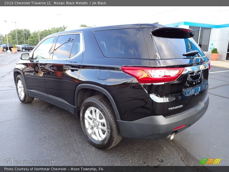 Mosaic Black Metallic / Jet Black 2019 Chevrolet Traverse LS