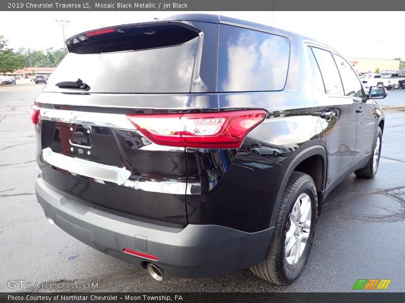 Mosaic Black Metallic / Jet Black 2019 Chevrolet Traverse LS