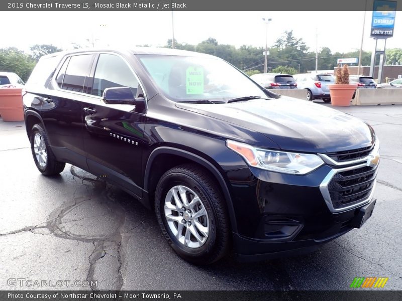 Mosaic Black Metallic / Jet Black 2019 Chevrolet Traverse LS