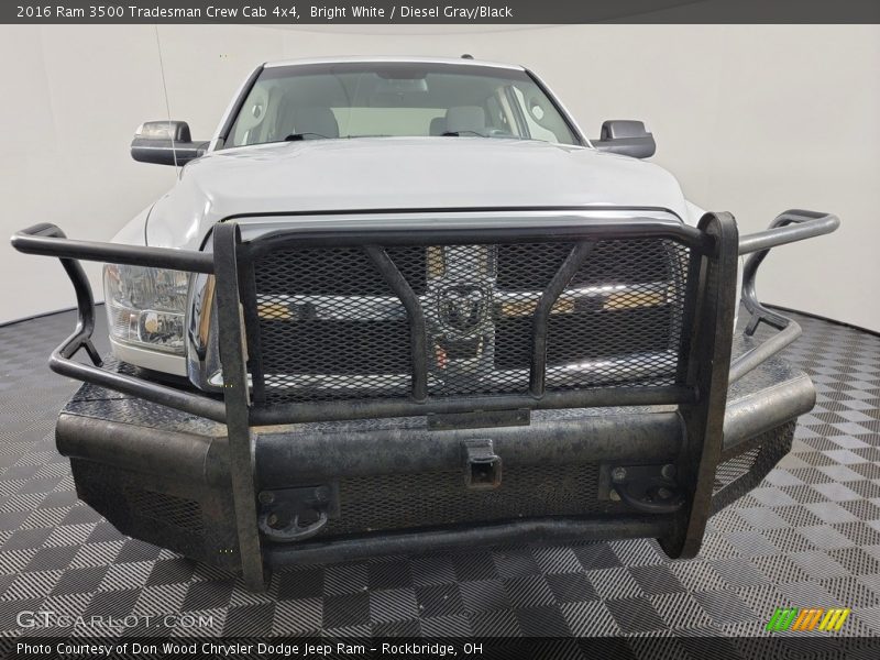 Bright White / Diesel Gray/Black 2016 Ram 3500 Tradesman Crew Cab 4x4