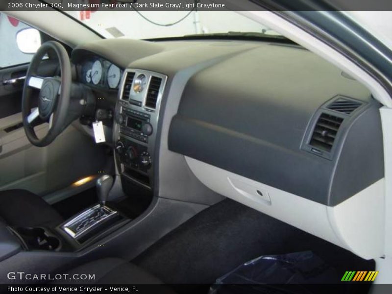 Magnesium Pearlcoat / Dark Slate Gray/Light Graystone 2006 Chrysler 300