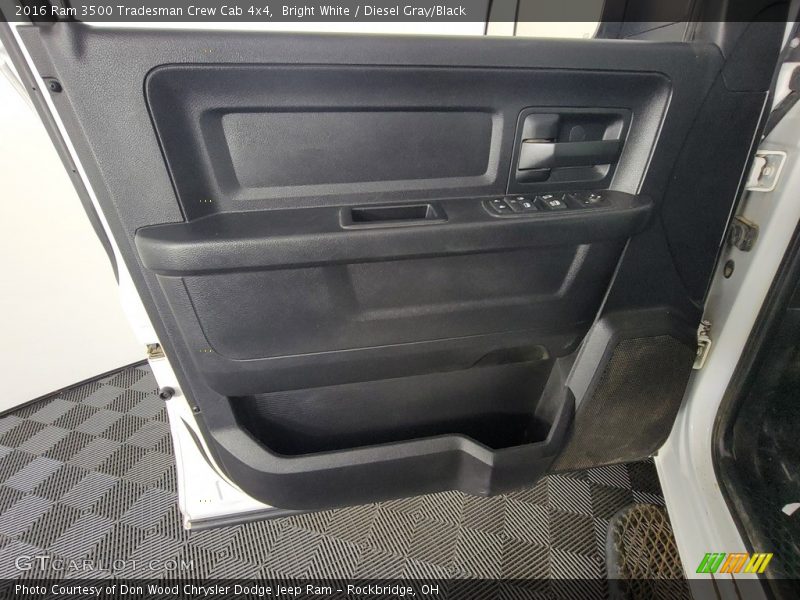 Bright White / Diesel Gray/Black 2016 Ram 3500 Tradesman Crew Cab 4x4