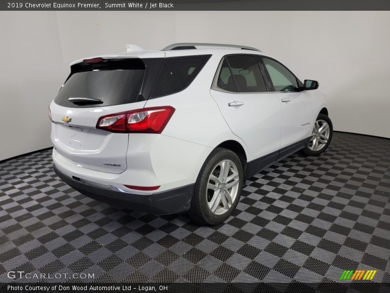 Summit White / Jet Black 2019 Chevrolet Equinox Premier