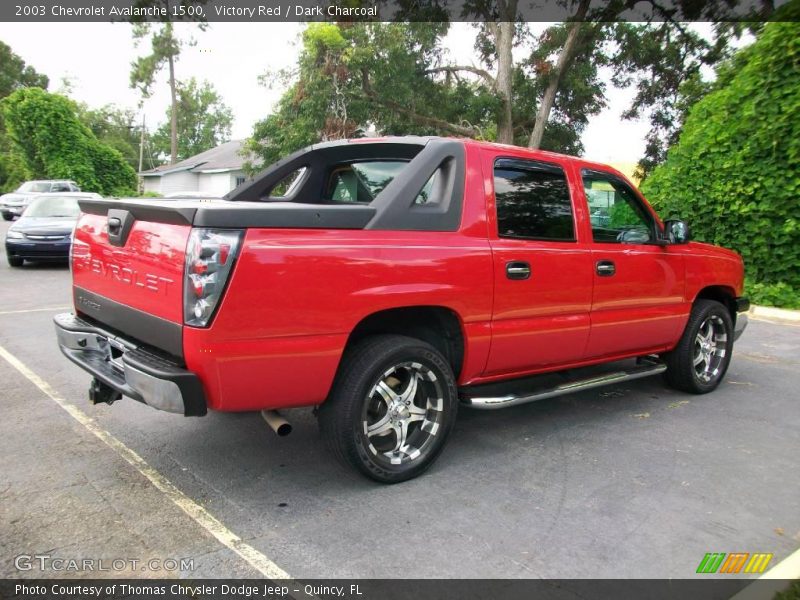 Victory Red / Dark Charcoal 2003 Chevrolet Avalanche 1500