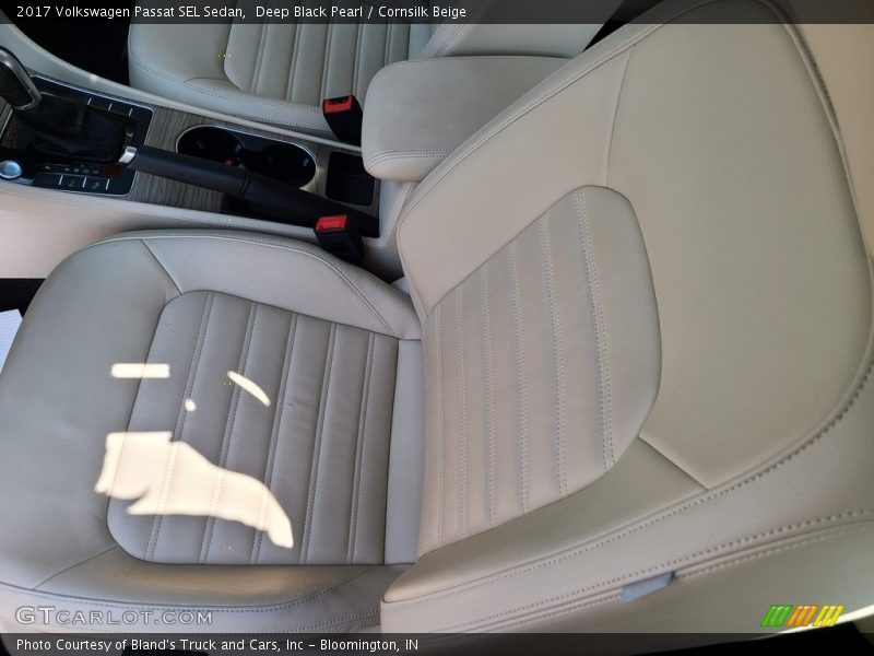 Deep Black Pearl / Cornsilk Beige 2017 Volkswagen Passat SEL Sedan