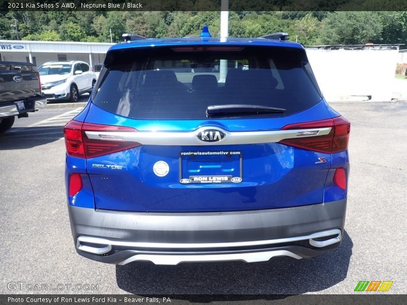 Neptune Blue / Black 2021 Kia Seltos S AWD
