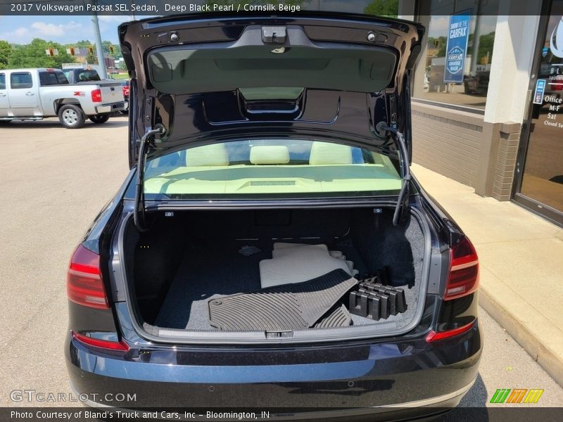 Deep Black Pearl / Cornsilk Beige 2017 Volkswagen Passat SEL Sedan