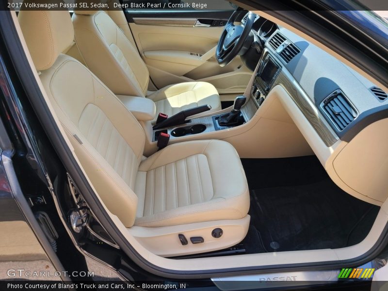 Deep Black Pearl / Cornsilk Beige 2017 Volkswagen Passat SEL Sedan