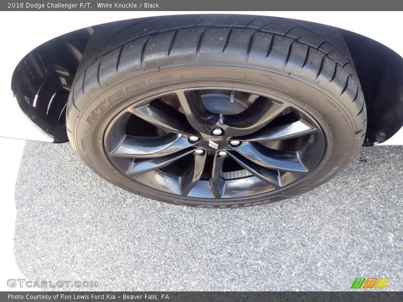 White Knuckle / Black 2018 Dodge Challenger R/T