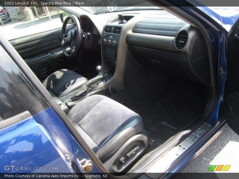 Spectra Blue Mica / Black 2001 Lexus IS 300
