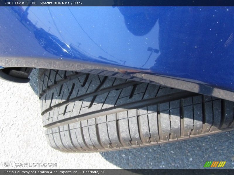 Spectra Blue Mica / Black 2001 Lexus IS 300