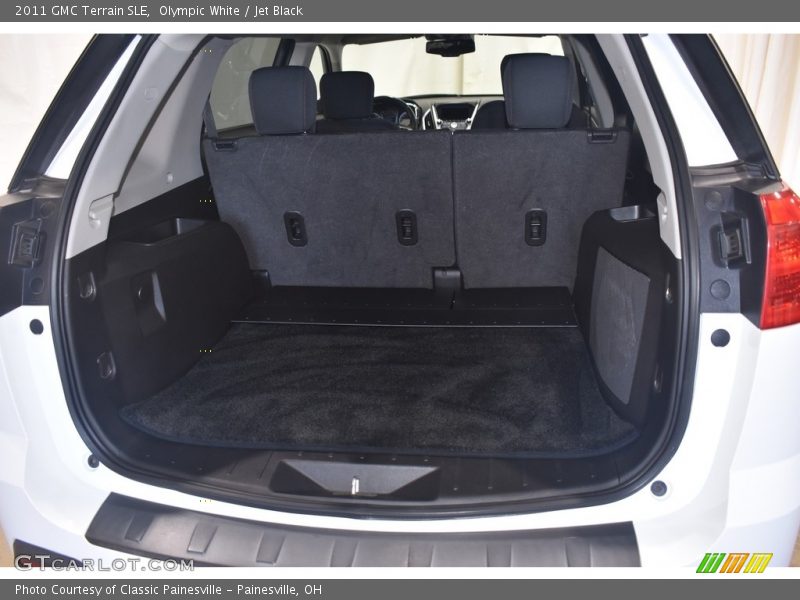Olympic White / Jet Black 2011 GMC Terrain SLE