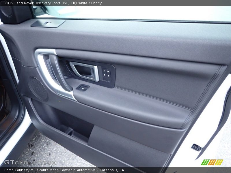 Fuji White / Ebony 2019 Land Rover Discovery Sport HSE