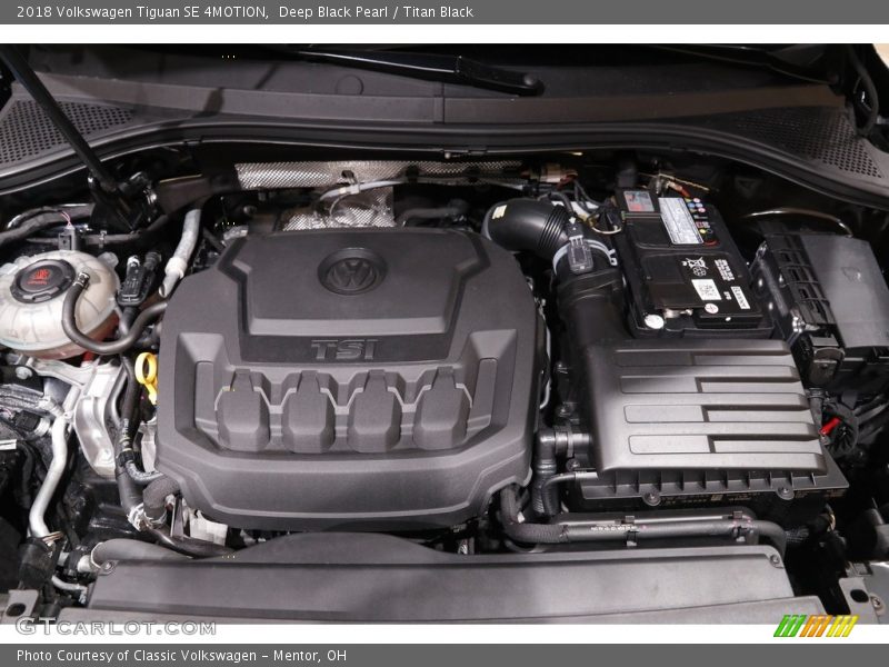 Deep Black Pearl / Titan Black 2018 Volkswagen Tiguan SE 4MOTION