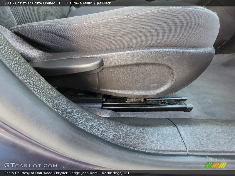 Blue Ray Metallic / Jet Black 2016 Chevrolet Cruze Limited LT