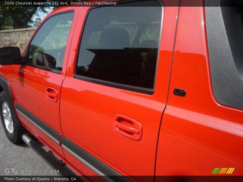 Victory Red / Tan/Neutral 2006 Chevrolet Avalanche Z71 4x4