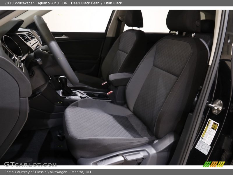 Deep Black Pearl / Titan Black 2018 Volkswagen Tiguan S 4MOTION