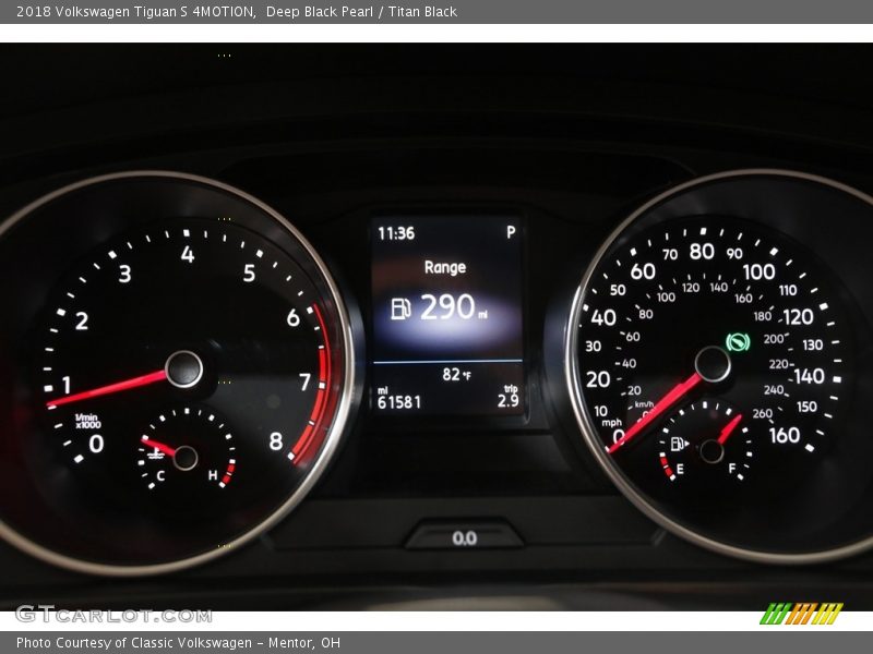 Deep Black Pearl / Titan Black 2018 Volkswagen Tiguan S 4MOTION