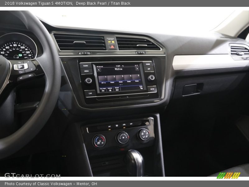 Deep Black Pearl / Titan Black 2018 Volkswagen Tiguan S 4MOTION