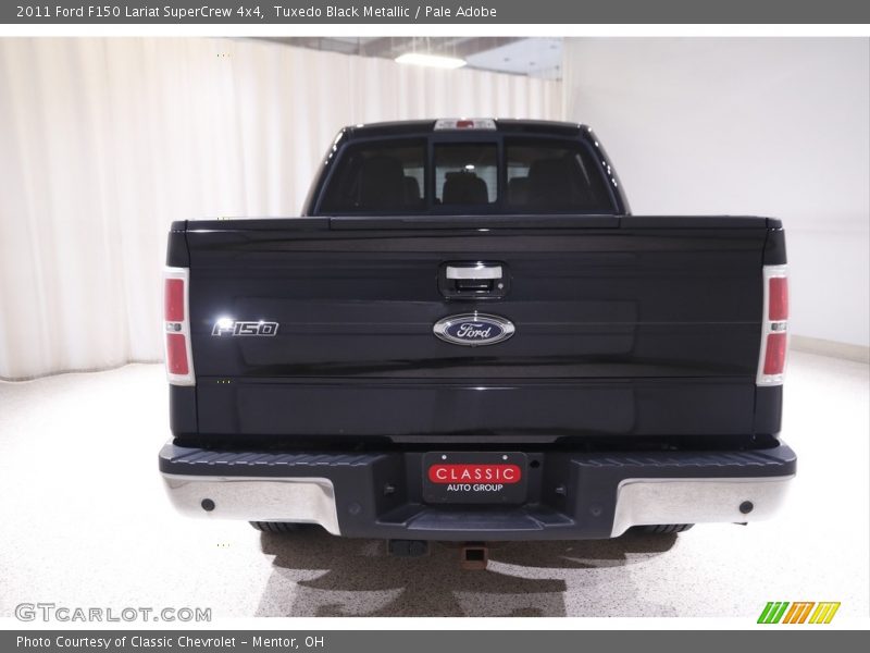 Tuxedo Black Metallic / Pale Adobe 2011 Ford F150 Lariat SuperCrew 4x4